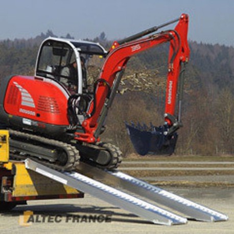 Paire de rampes de chargement AVS 130, charge 3470 kg, longueur 3590 mm
