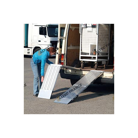 Paire de rampes de chargement aluminium AOS-F 200, charge 510 kg, longueur 2045 mm